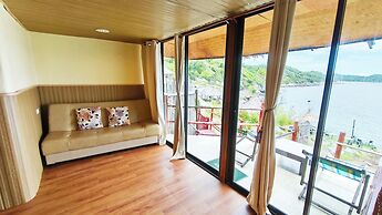 Paree Hut Resort Koh Sichang