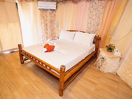 Paree Hut Resort Koh Sichang