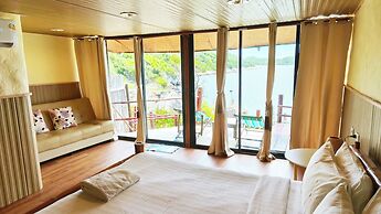 Paree Hut Resort Koh Sichang