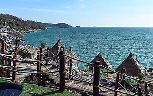Paree Hut Resort Koh Sichang