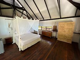 Le Coconut Lodge