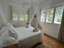 Le Coconut Lodge