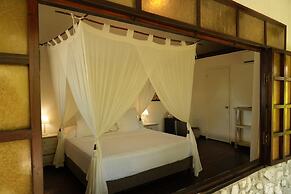 Le Coconut Lodge