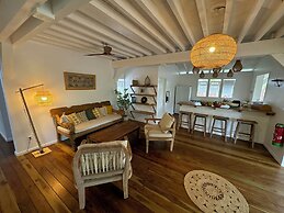 Le Coconut Lodge