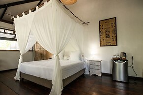 Le Coconut Lodge