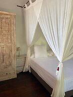 Le Coconut Lodge