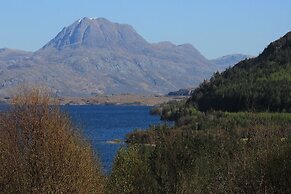 Loch Maree Hotel