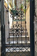 B&B Napoli La scalinata di Chiaia