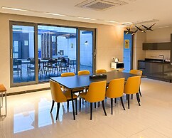 Osong H Hotel Sejong City