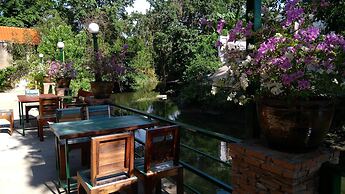 Ayutthaya Antique Homestay