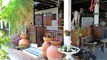Ayutthaya Antique Homestay