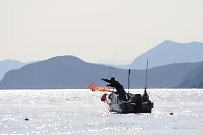 Tabinoyado Ushionoakari Geiboso