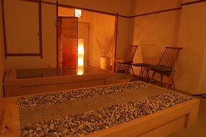 Tabinoyado Ushionoakari Geiboso