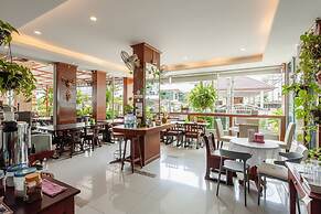 SCN City Hotel