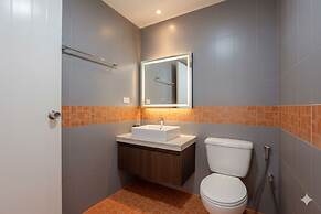 SCN City Hotel