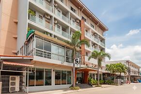 SCN City Hotel