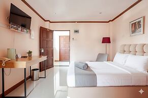 SCN City Hotel