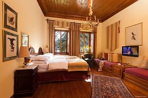 The Chatzigaki Manor