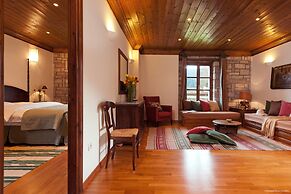 The Chatzigaki Manor