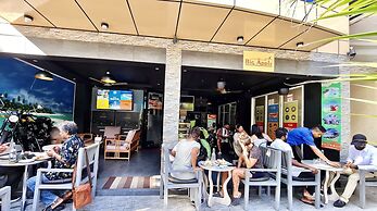 Turquoise Residence by UI