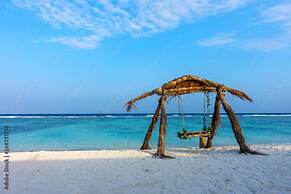 Turquoise Residence by UI