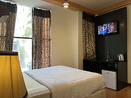 Turquoise Residence by UI