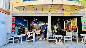 Turquoise Residence by UI