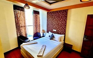 Turquoise Residence by UI