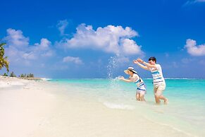 Turquoise Residence by UI