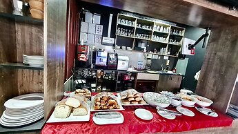 Turquoise Residence by UI