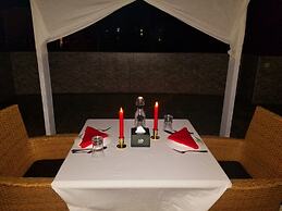 Turquoise Residence by UI