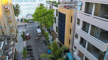 Turquoise Residence by UI