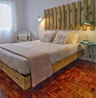 Roaz de Bandeira House