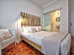 Roaz de Bandeira House