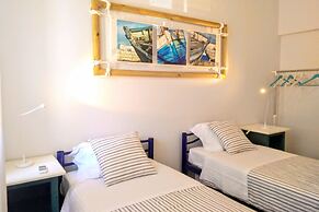 Roaz de Bandeira House