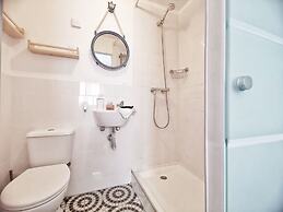 Roaz de Bandeira House