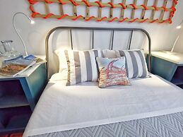 Roaz de Bandeira House