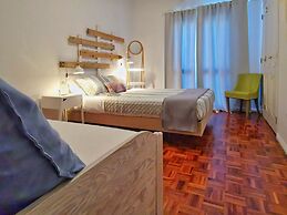 Roaz de Bandeira House