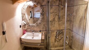 S3 Seahorse Beach Club & Hotel