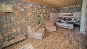 S3 Seahorse Beach Club & Hotel