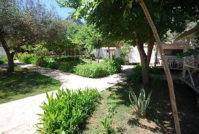 S3 Seahorse Beach Club & Hotel