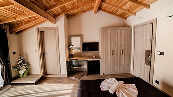 S3 Seahorse Beach Club & Hotel