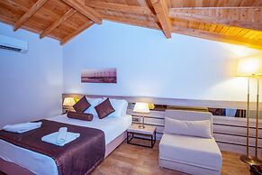 S3 Seahorse Beach Club & Hotel