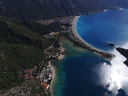 S3 Seahorse Beach Club & Hotel