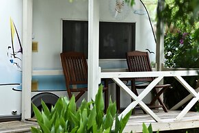 S3 Seahorse Beach Club & Hotel