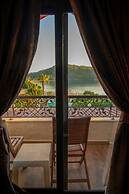 S3 Seahorse Beach Club & Hotel