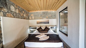 S3 Seahorse Beach Club & Hotel