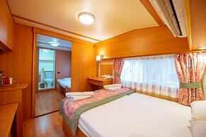 S3 Seahorse Beach Club & Hotel