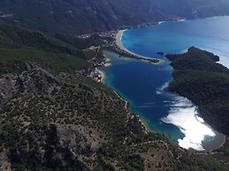 S3 Seahorse Beach Club & Hotel