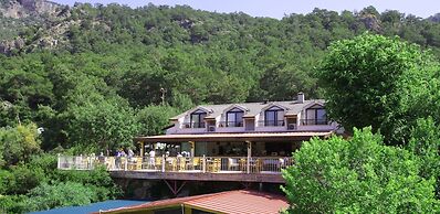 S3 Seahorse Beach Club & Hotel